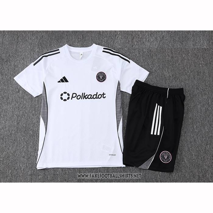 Tracksuit
 Inter Miami Short Sleeve
 2025-2026 White
 - Shorts

